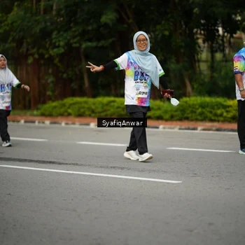 Runner Photo 8398899