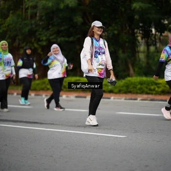 Runner Photo 8398902