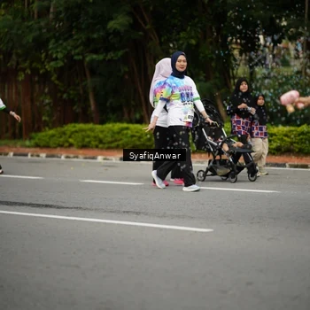 Runner Photo 8398906
