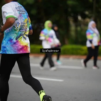 Runner Photo 8398910