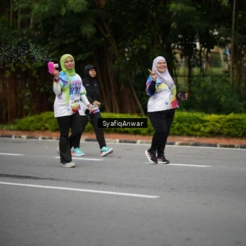 Runner Photo 8398914