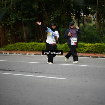 Runner Photo 8398917