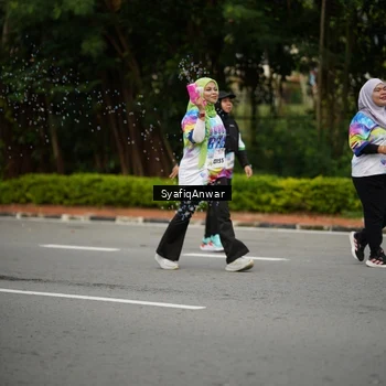 Runner Photo 8398921