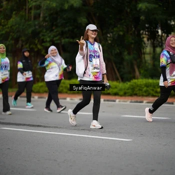Runner Photo 8398929