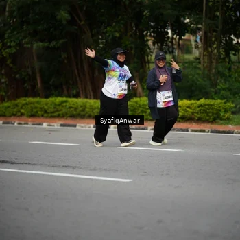 Runner Photo 8398930