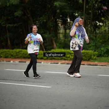 Runner Photo 8398932