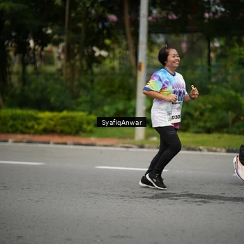 Runner Photo 8398935