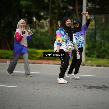 Runner Photo 8398941