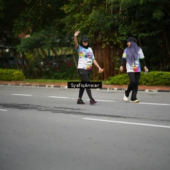 Runner Photo 8398946