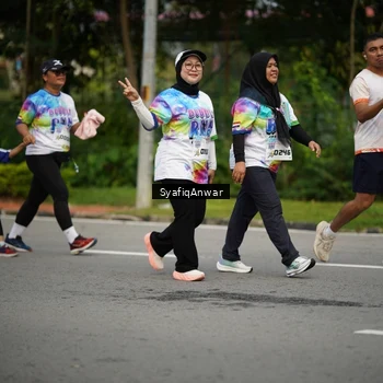 Runner Photo 8398957
