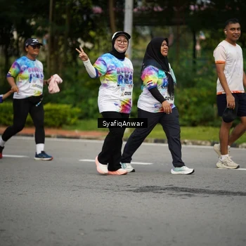 Runner Photo 8398960
