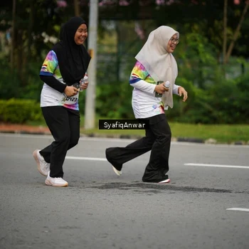 Runner Photo 8398982