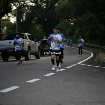 Runner Photo 8398984