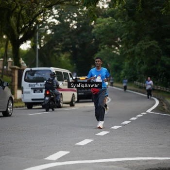 Runner Photo 8398990