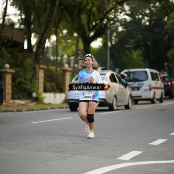 Runner Photo 8398996