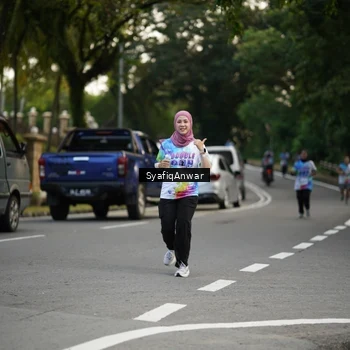 Runner Photo 8398999