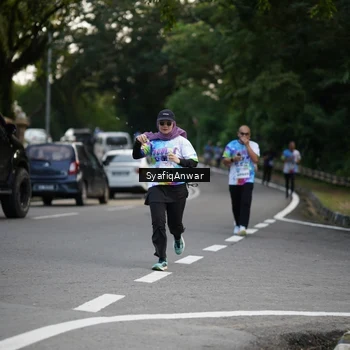 Runner Photo 8399020