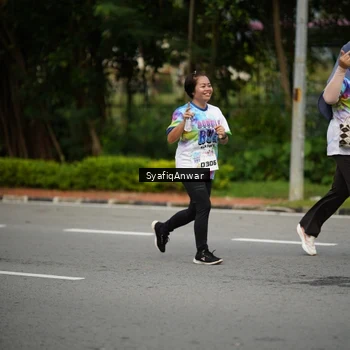 Runner Photo 8399024