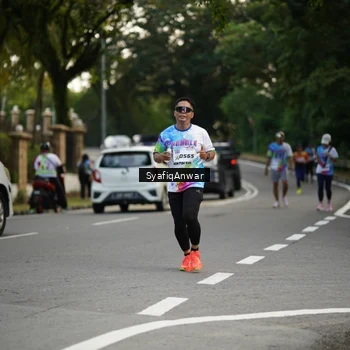 Runner Photo 8399036