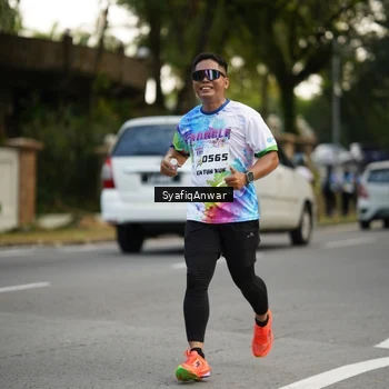 Runner Photo 8399042