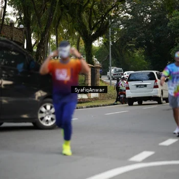 Runner Photo 8399050