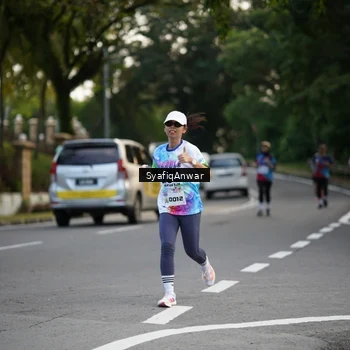 Runner Photo 8399067