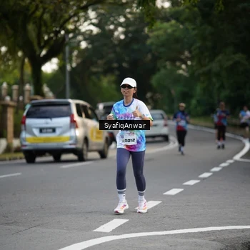 Runner Photo 8399071