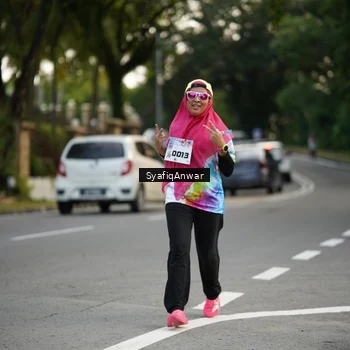 Runner Photo 8399075