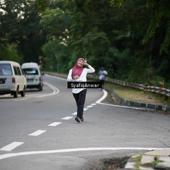 Runner Photo 8399077