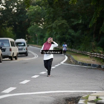Runner Photo 8399080