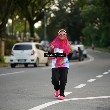 Runner Photo 8399083