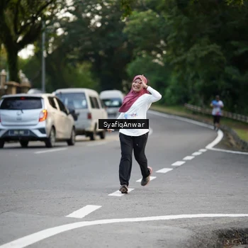 Runner Photo 8399096