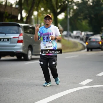Runner Photo 8399106