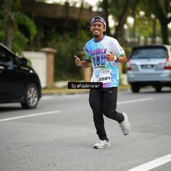 Runner Photo 8399109
