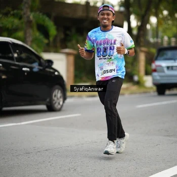 Runner Photo 8399111