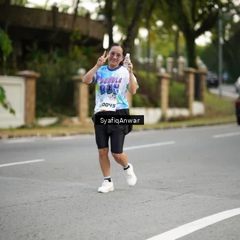 Runner Photo 8399115
