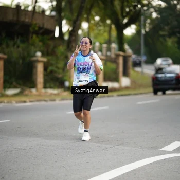 Runner Photo 8399116