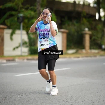 Runner Photo 8399118