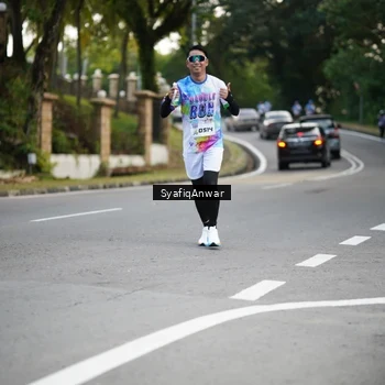 Runner Photo 8399130