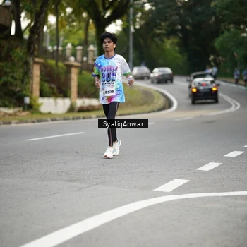 Runner Photo 8399132