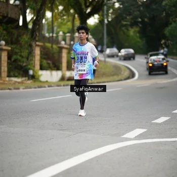 Runner Photo 8399140