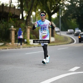 Runner Photo 8399142