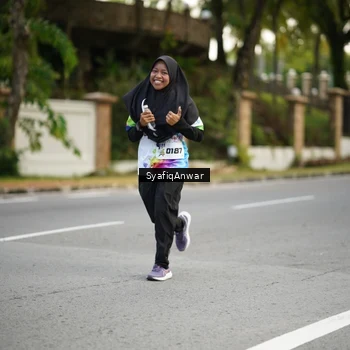 Runner Photo 8399145