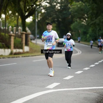 Runner Photo 8399148