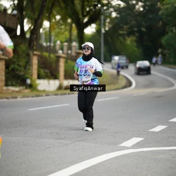 Runner Photo 8399153