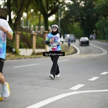 Runner Photo 8399154