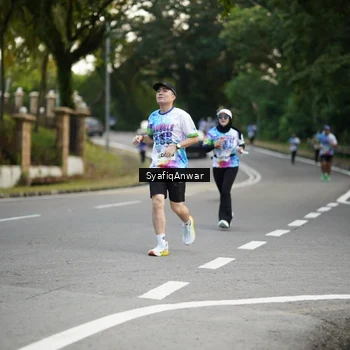 Runner Photo 8399157