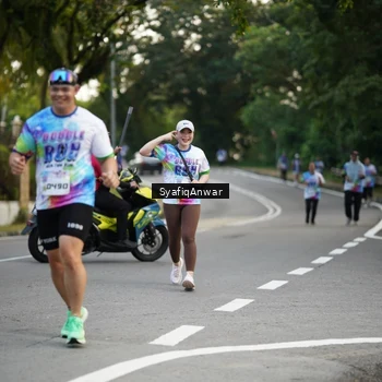 Runner Photo 8399167