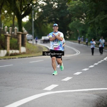 Runner Photo 8399169