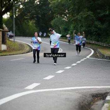 Runner Photo 8399175